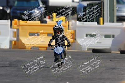 media/Nov-06-2022-SoCal Trackdays (Sun) [[208d2ccc26]]/Around the Pits/